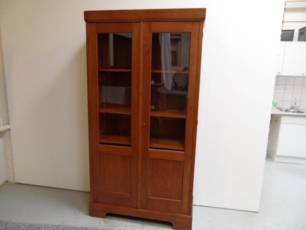 Vintage Dutch oak 2 door bookcase