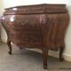Commode sauteuse galbée
