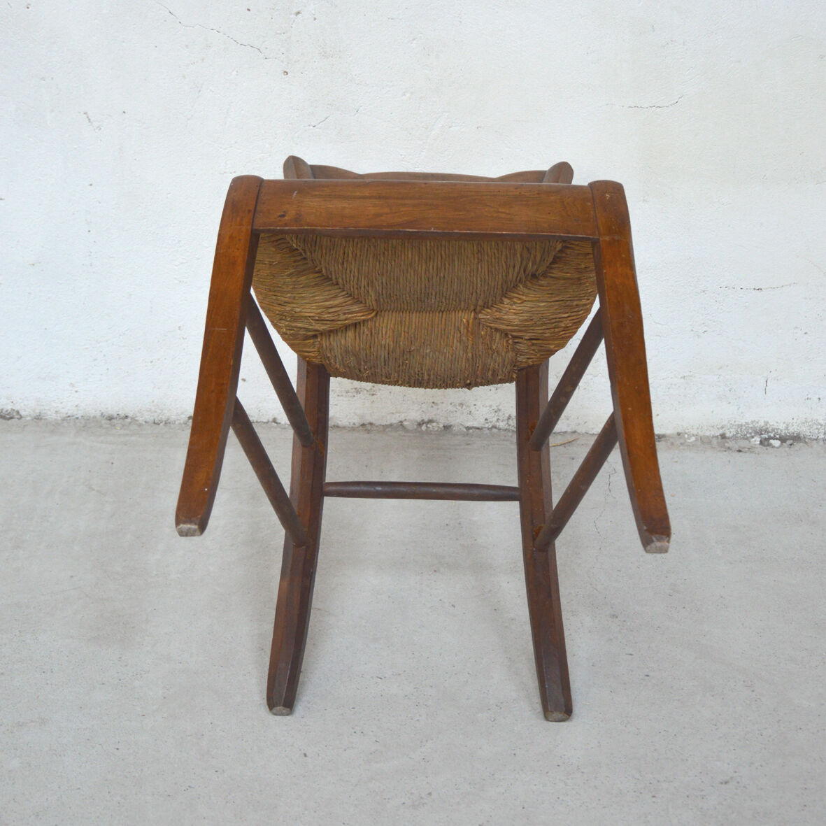 Old chair wood and straw