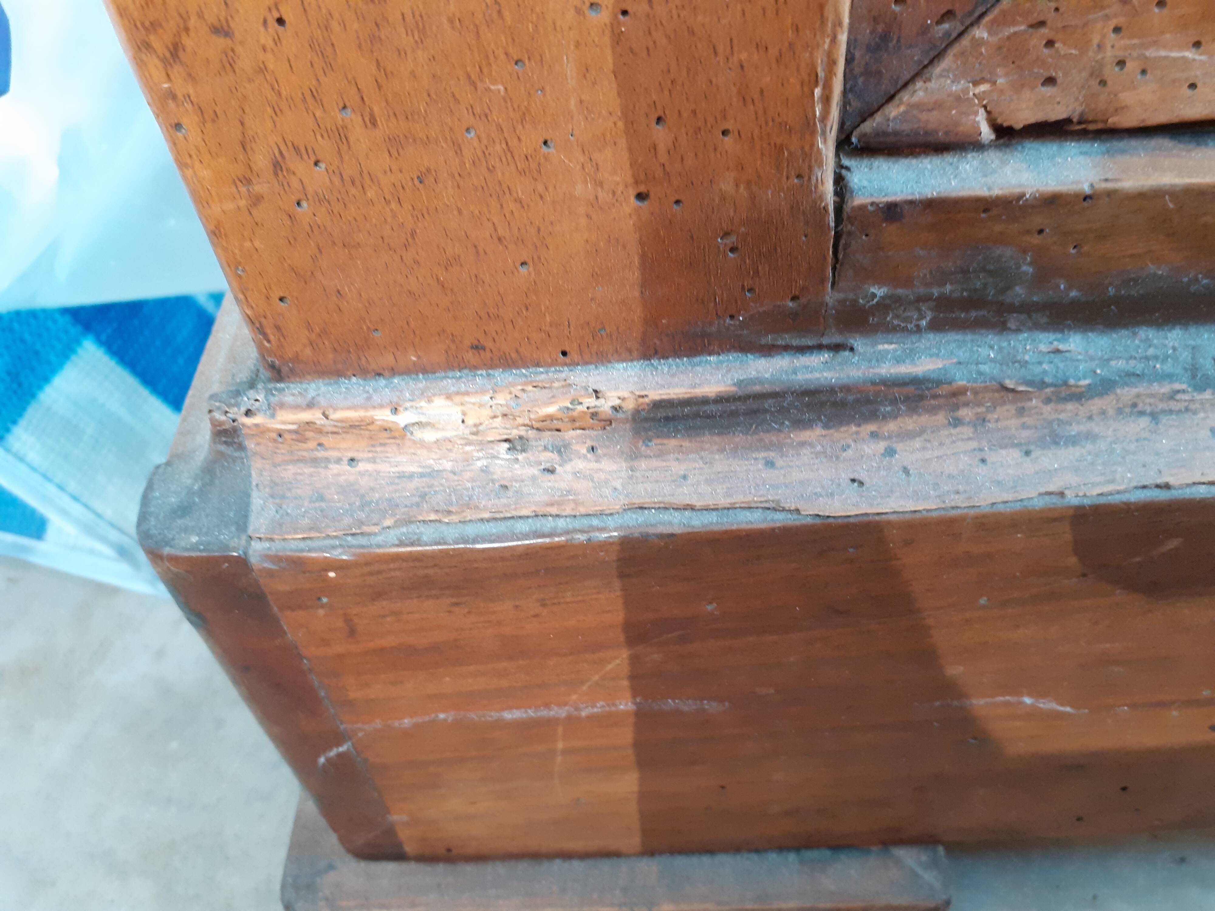 Maie en bois massif