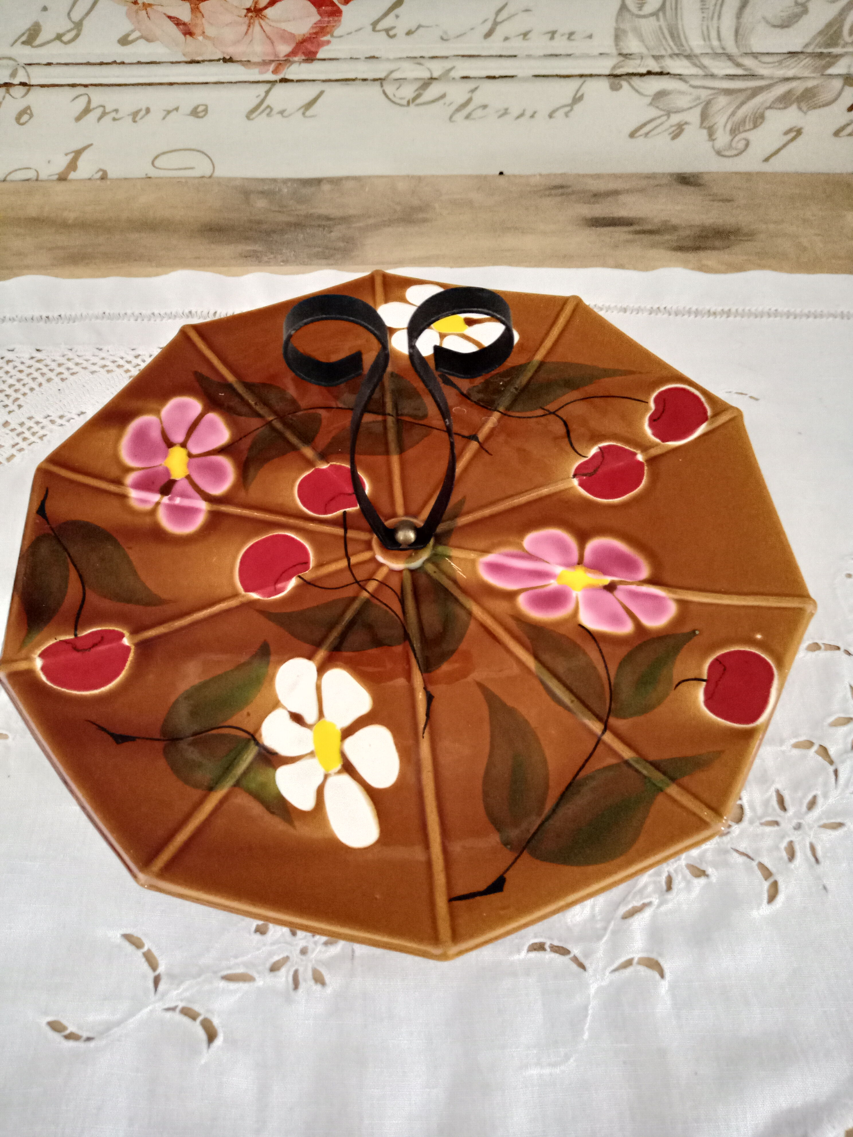 Vintage cheese platter in brown enamelled ceramic décor cherries and daisies