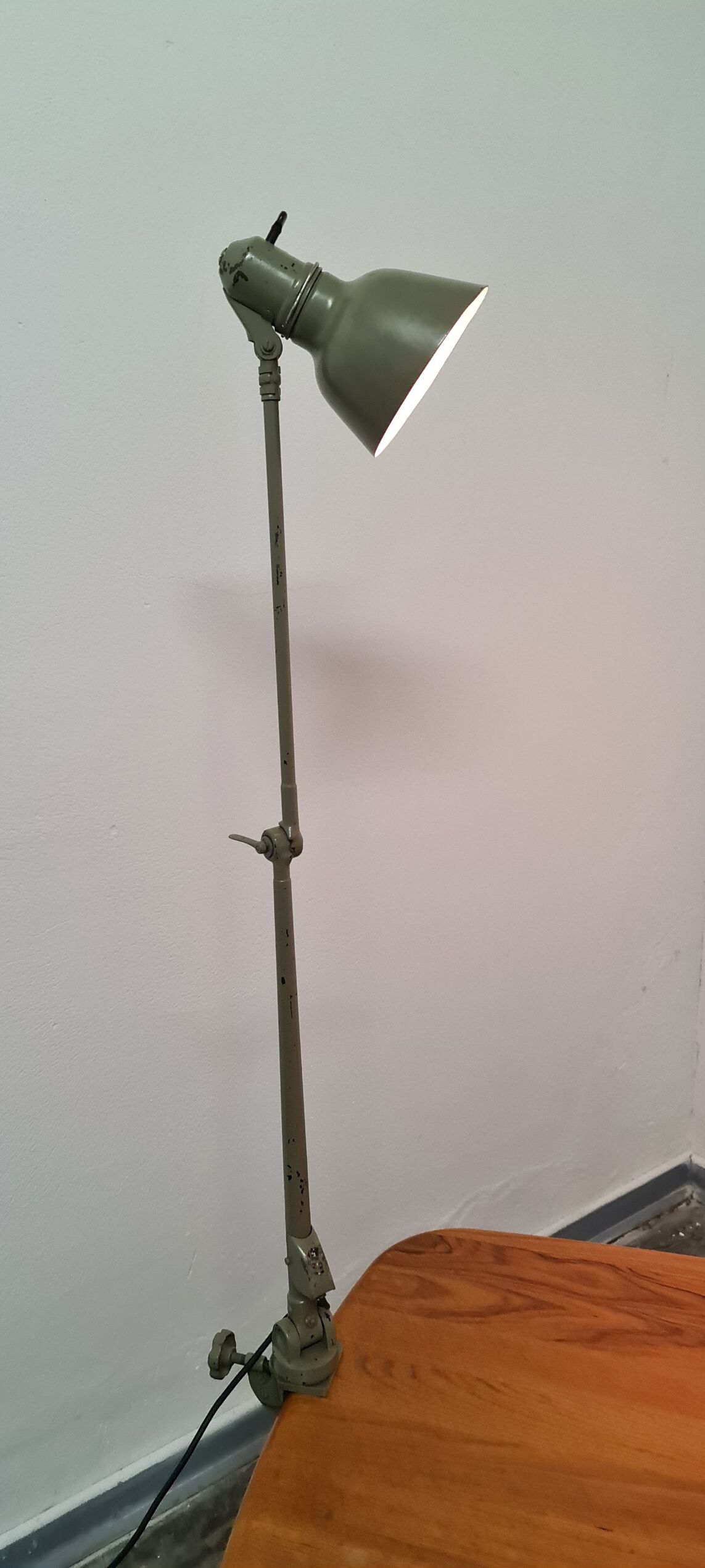 Vintage industrial articulated lamp by Sis