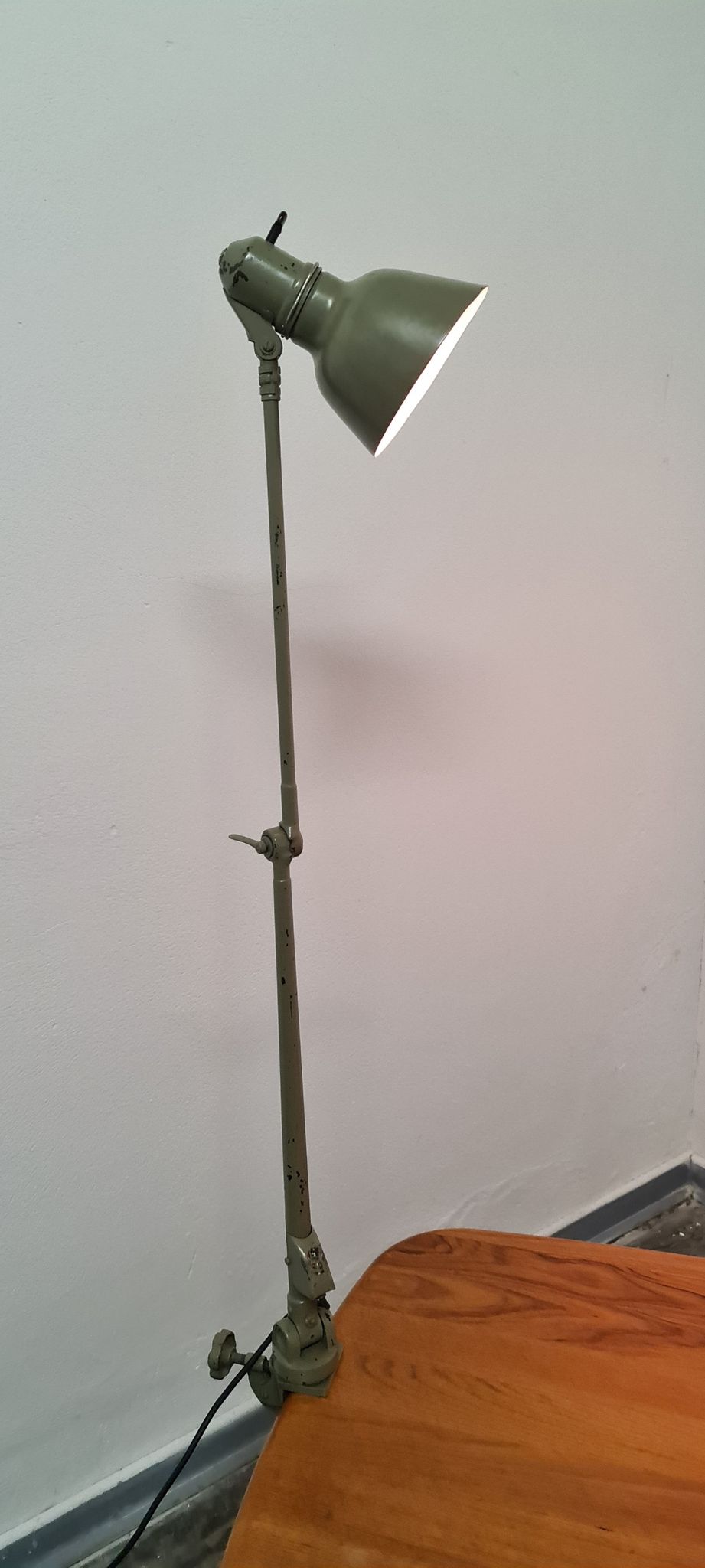Vintage industrial articulated lamp by Sis