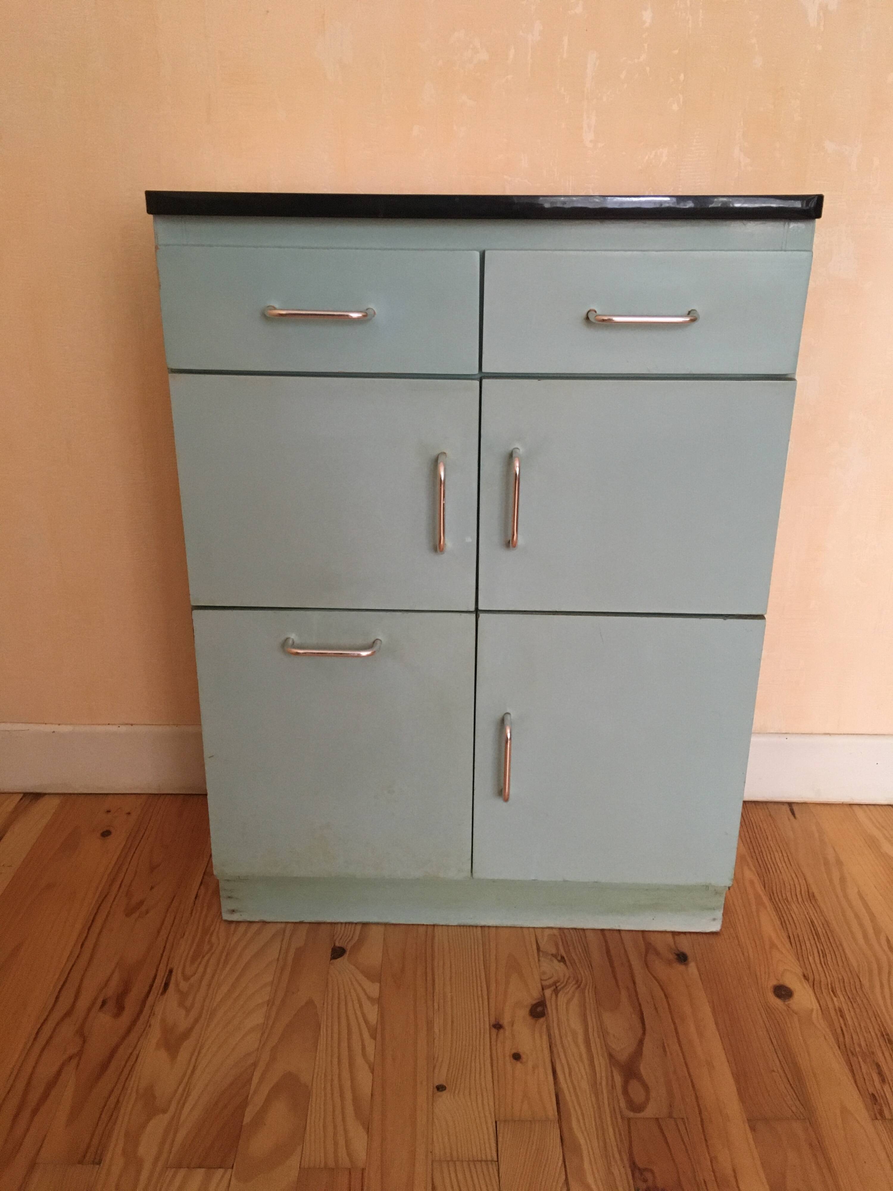 Meuble de salle de bain vert d'eau