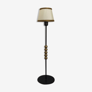Lamp in lacquered metal