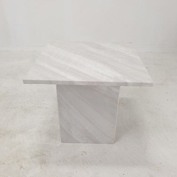Tables basses ou d’appoint en marbre italien, années 1980