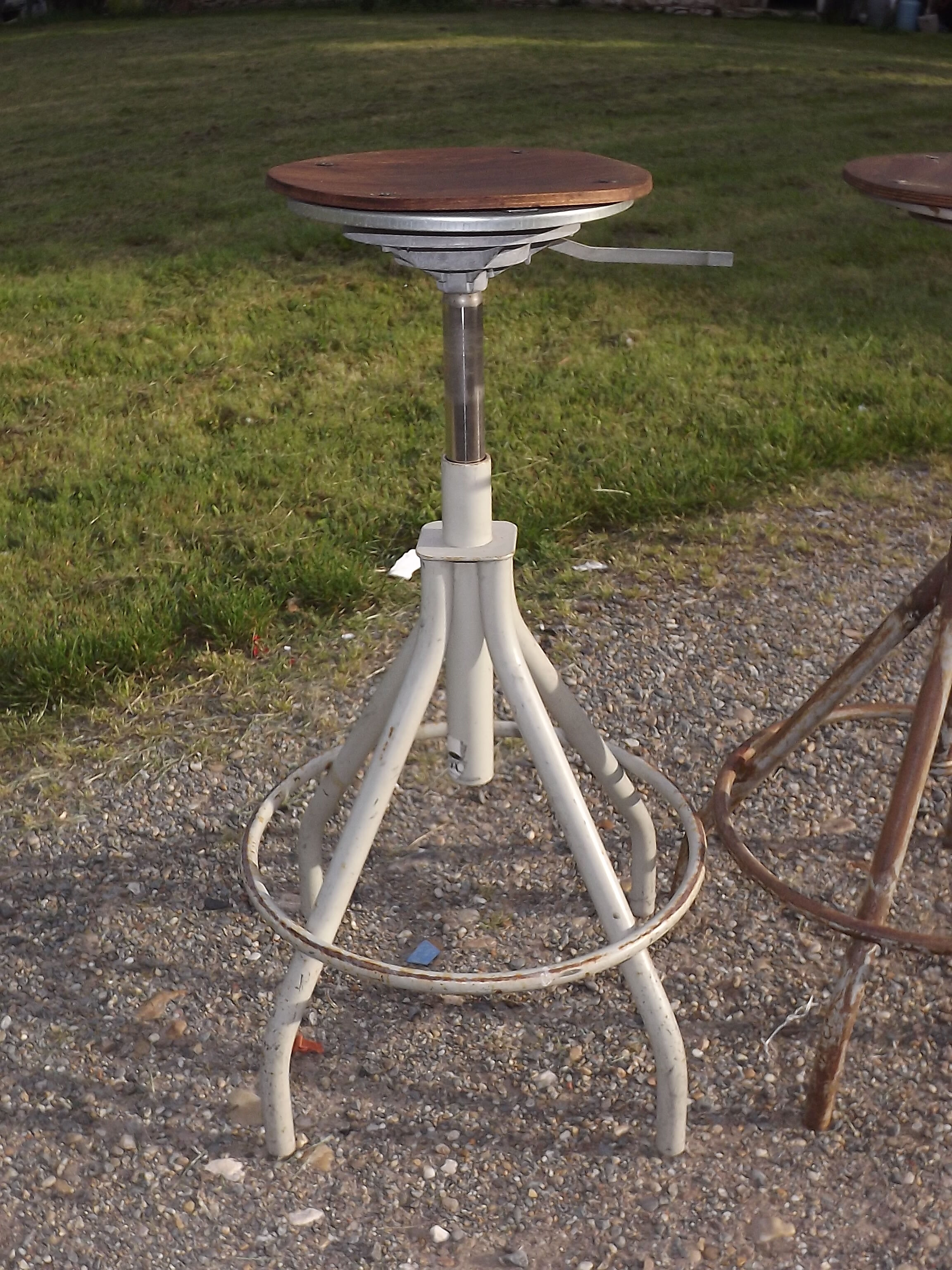 Tabourets industriels fer et bois
