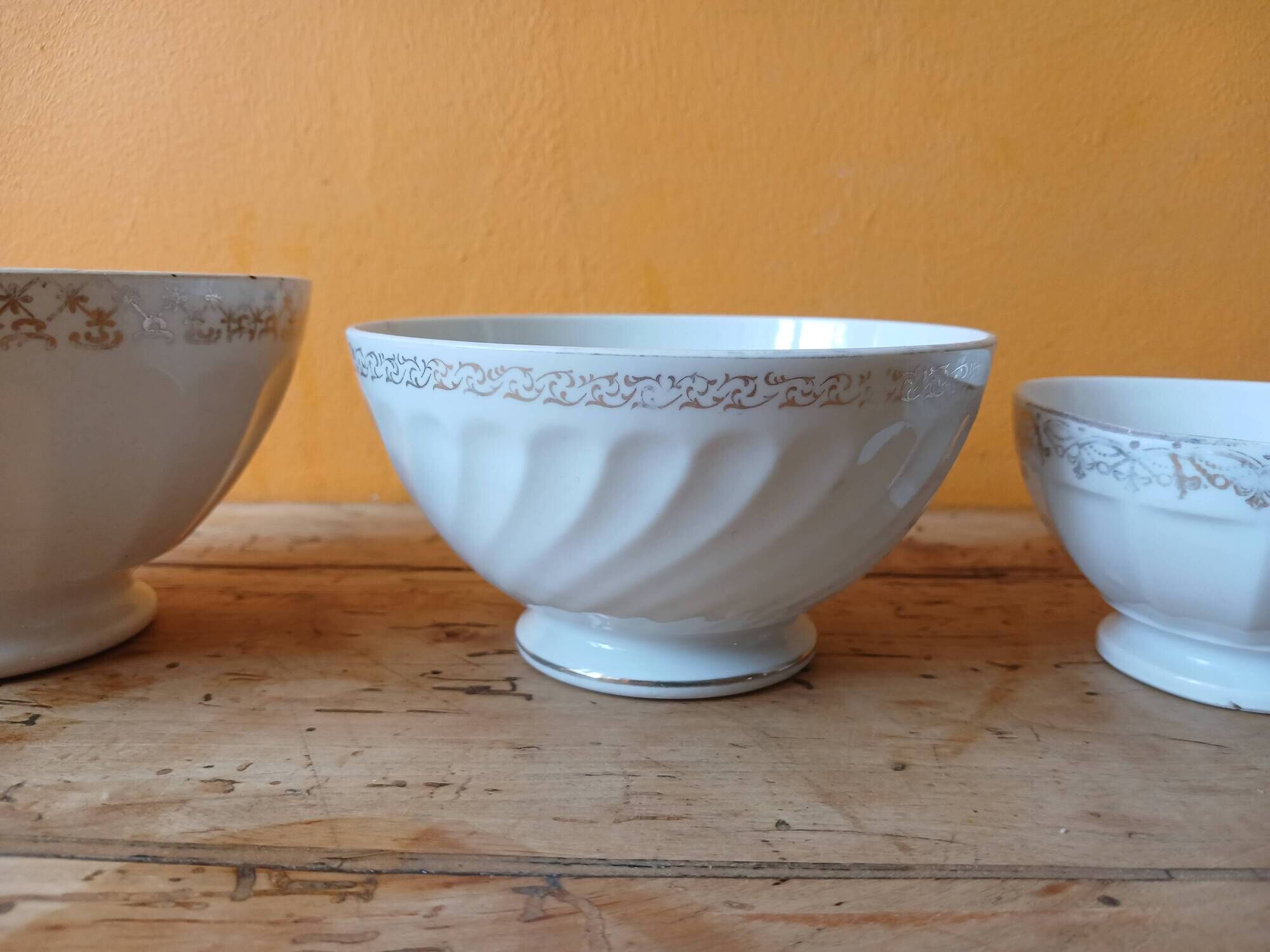 Set of 3 white and gold antique bowls - porcelain cups