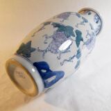 Chinese vase decoration vine