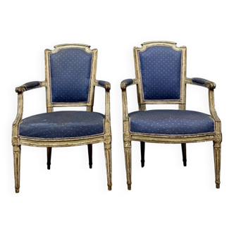 Paire de fauteuils époque Louis XVI en bois laqué circa 1760