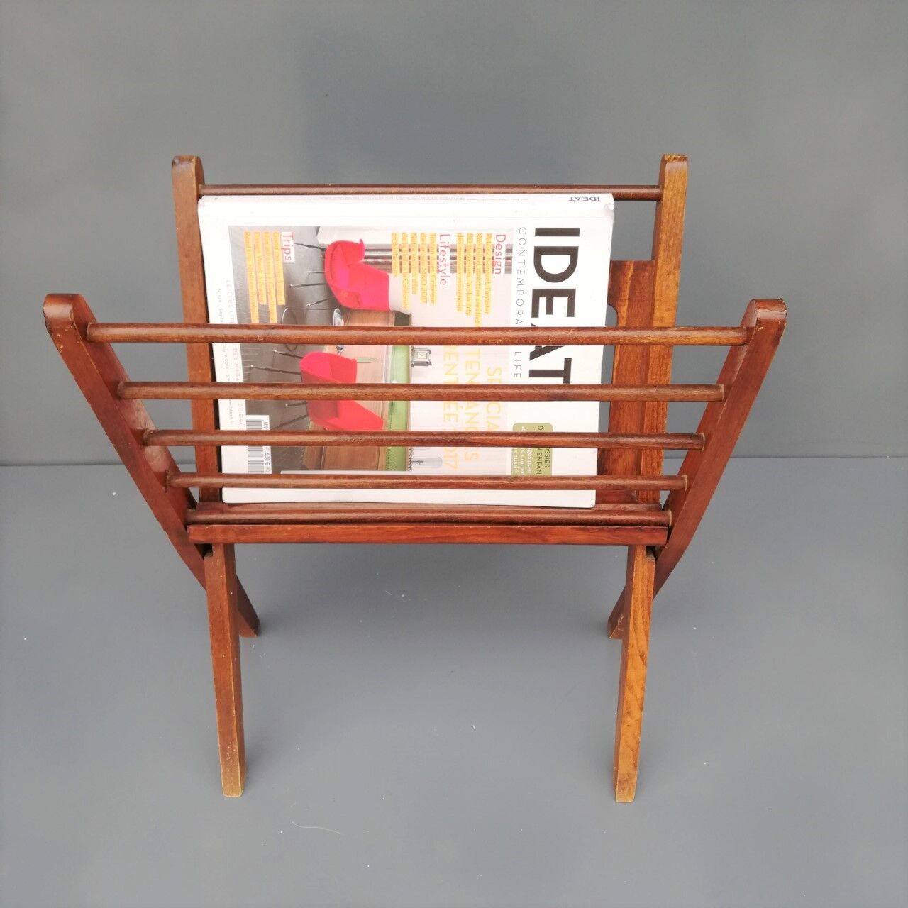 Scandinavian magazine rack of Cees Braakman