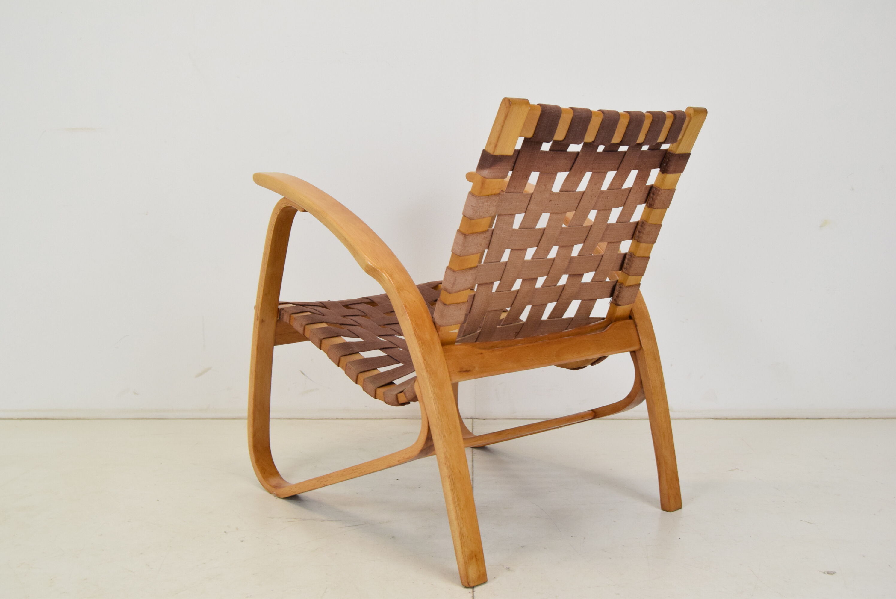 Bent Beechwood Armchair,Design Jan Vaněk,1930's.