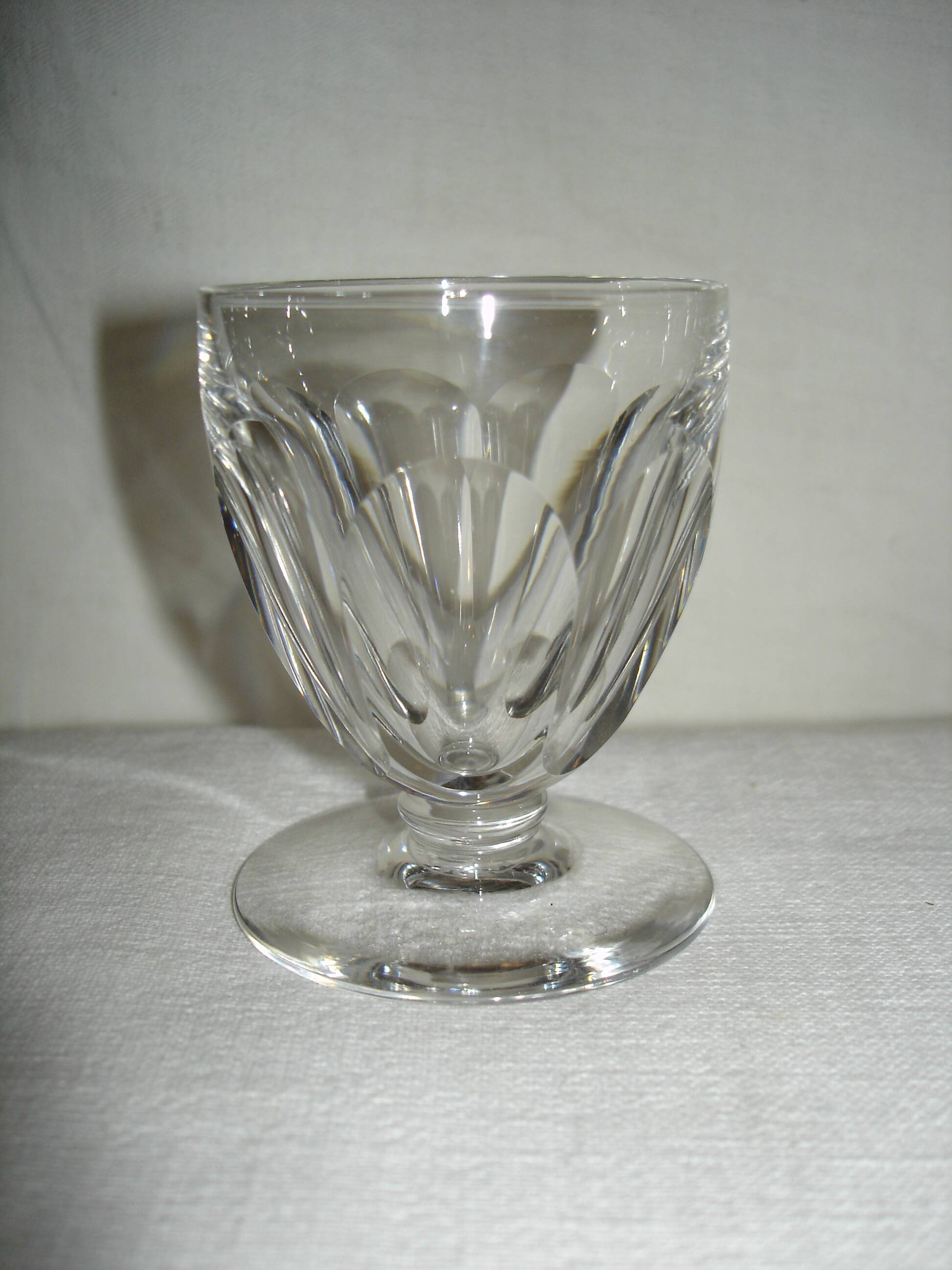 Baccarat valancay carafe + 10 crystal port glasses