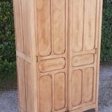 Parisian cabinet with 2 sliding doors 1 shelf solid beech