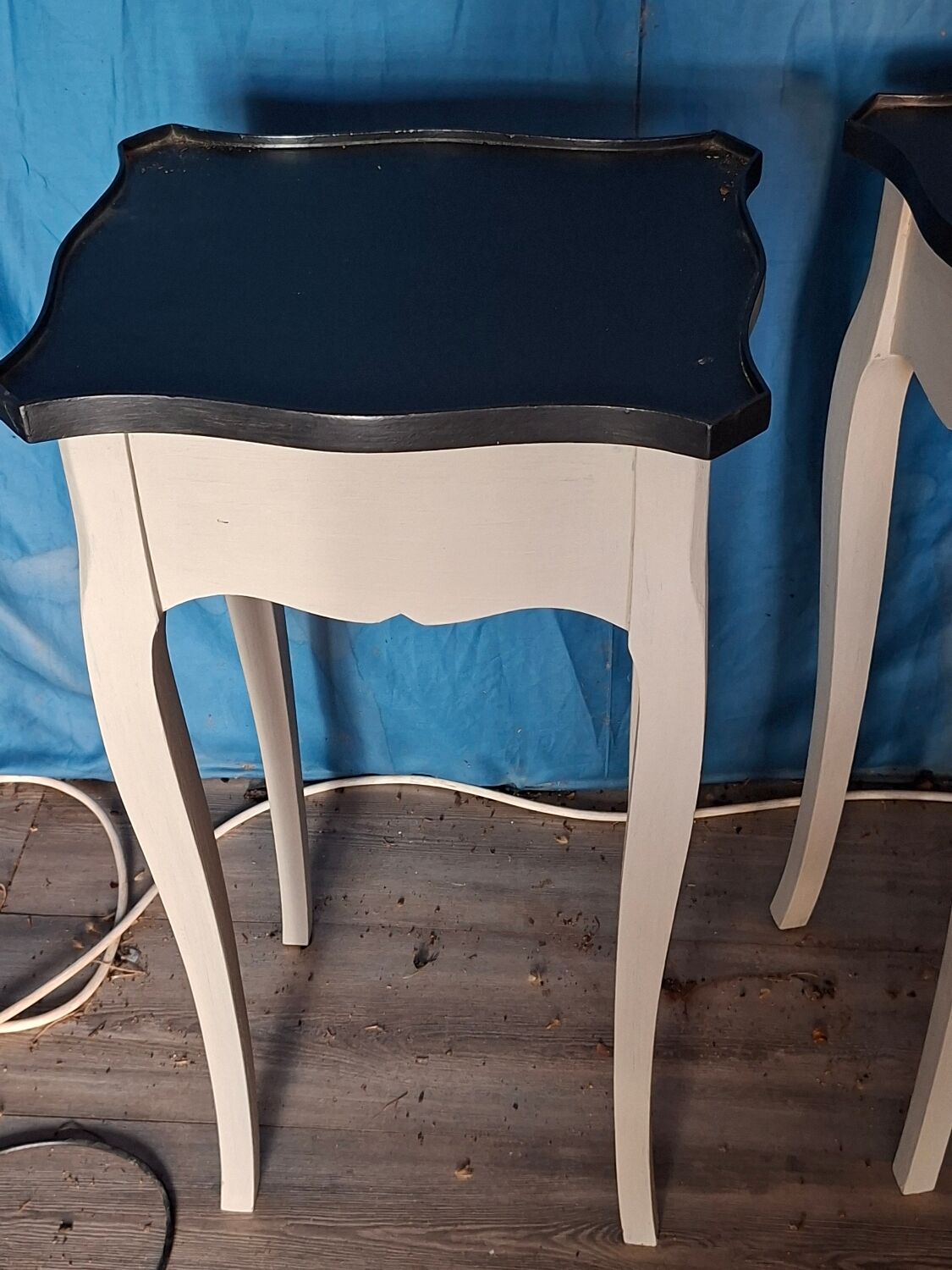 Pair of bedside tables 6