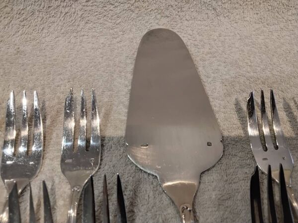 12 fourchettes à gateaux pelle tarte orfevre Frionnet Dubarry
