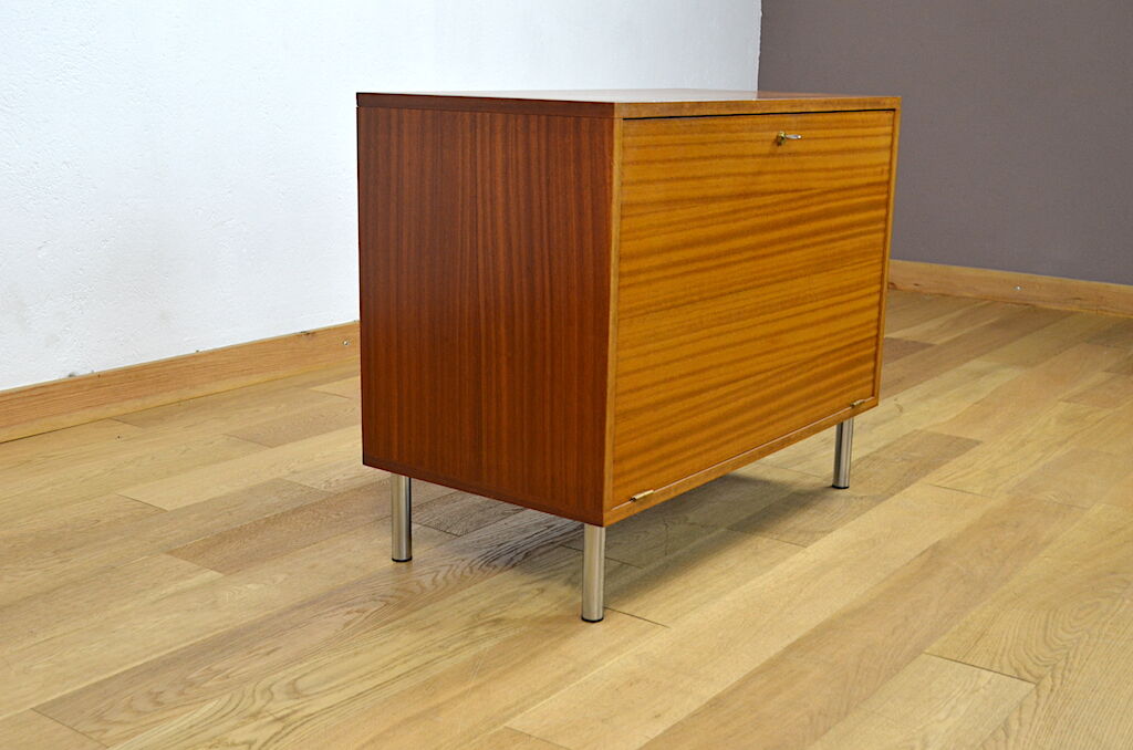 Meuble bas design scandinave vintage 1960