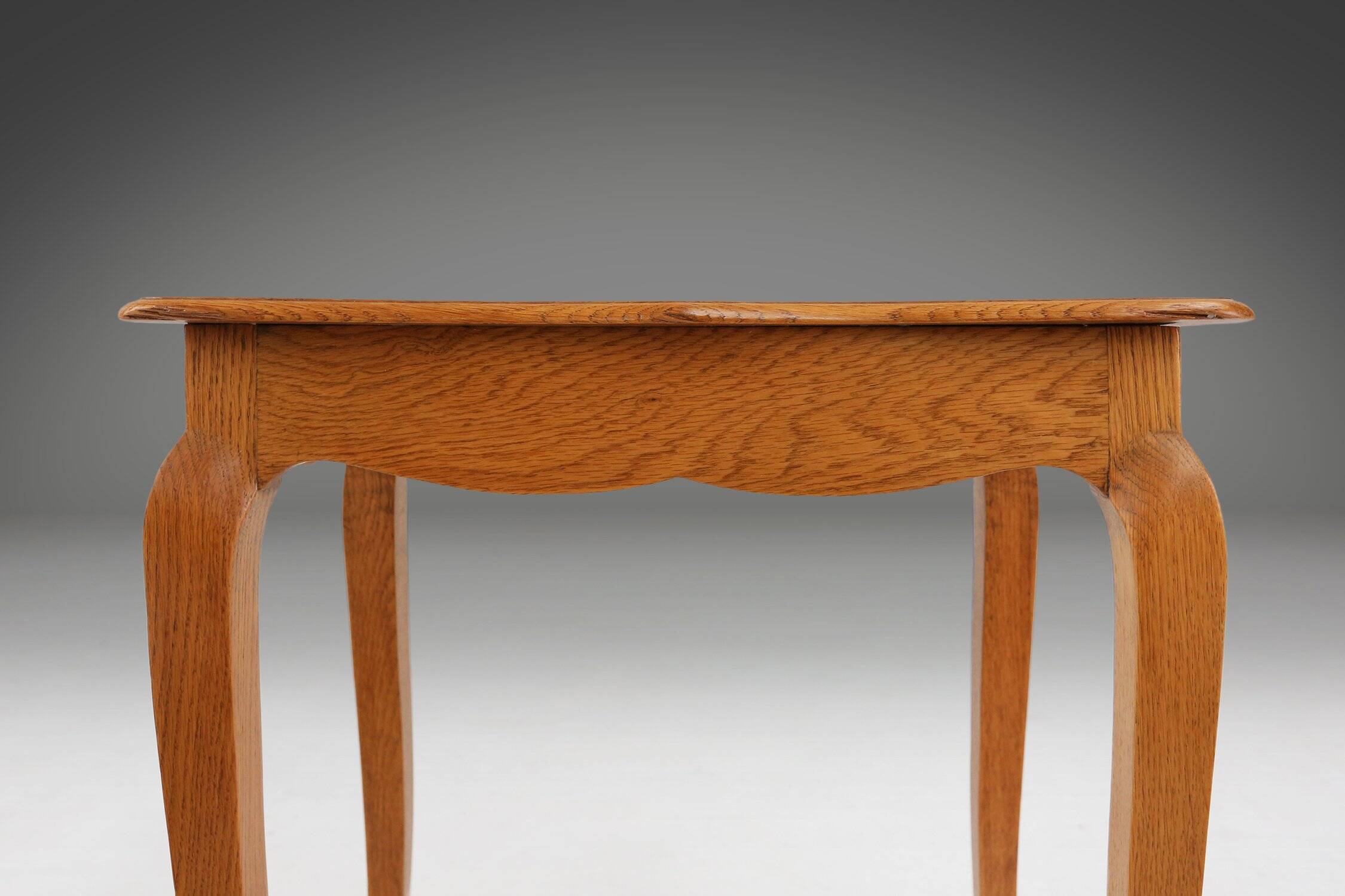 Mid-Century solid Oak carved Side Table, Belgium 1950s