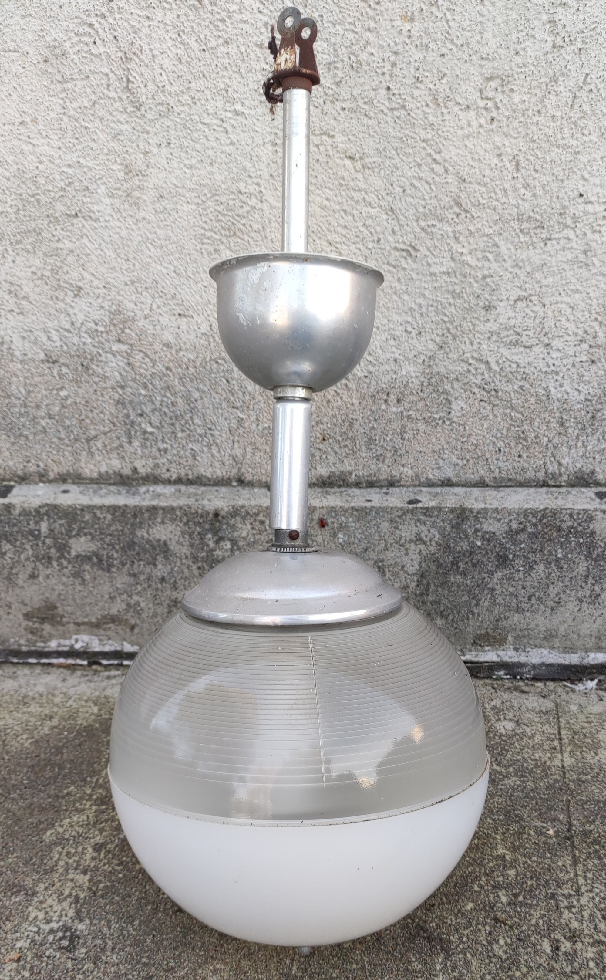 Ball luminaire Holophane Europhane design 20th century