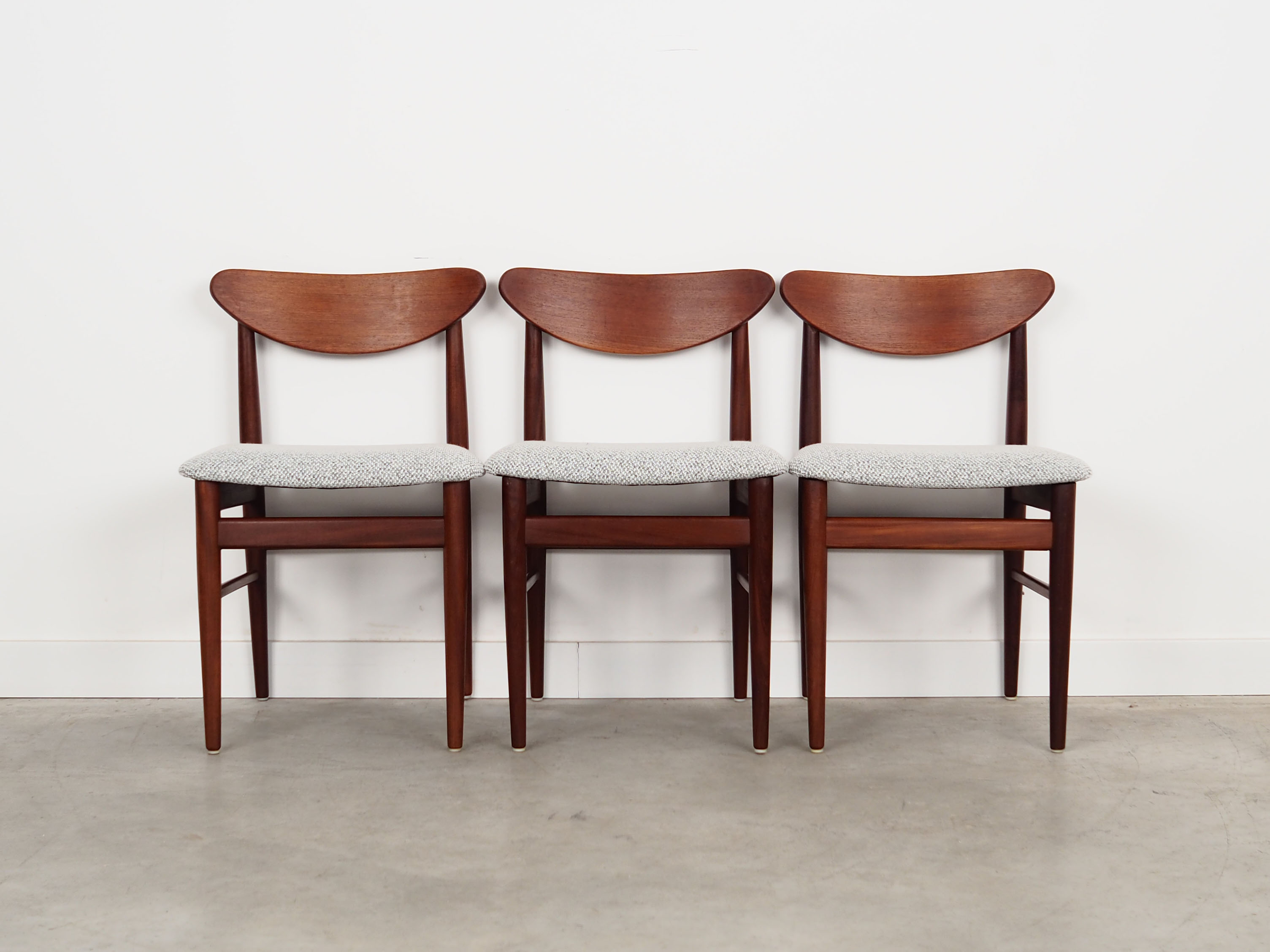 Set of three teak chairs, danish design, 1970s