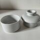 Beurrier à eau vintage en porcelaine blanche - design épuré