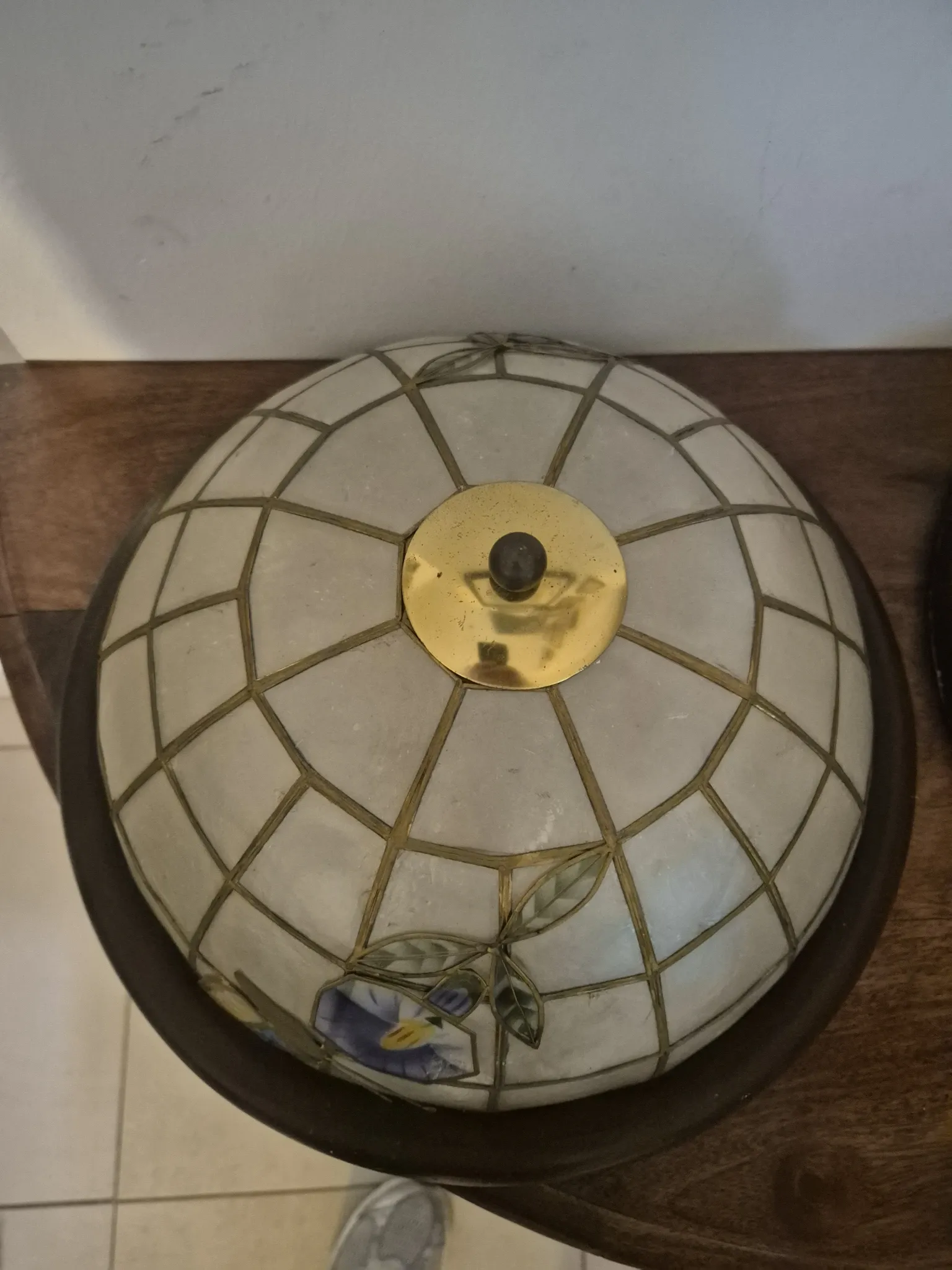 Pair of vintage ceiling lights / wall sconces in mother-of-pearl tiffany style - perenz.