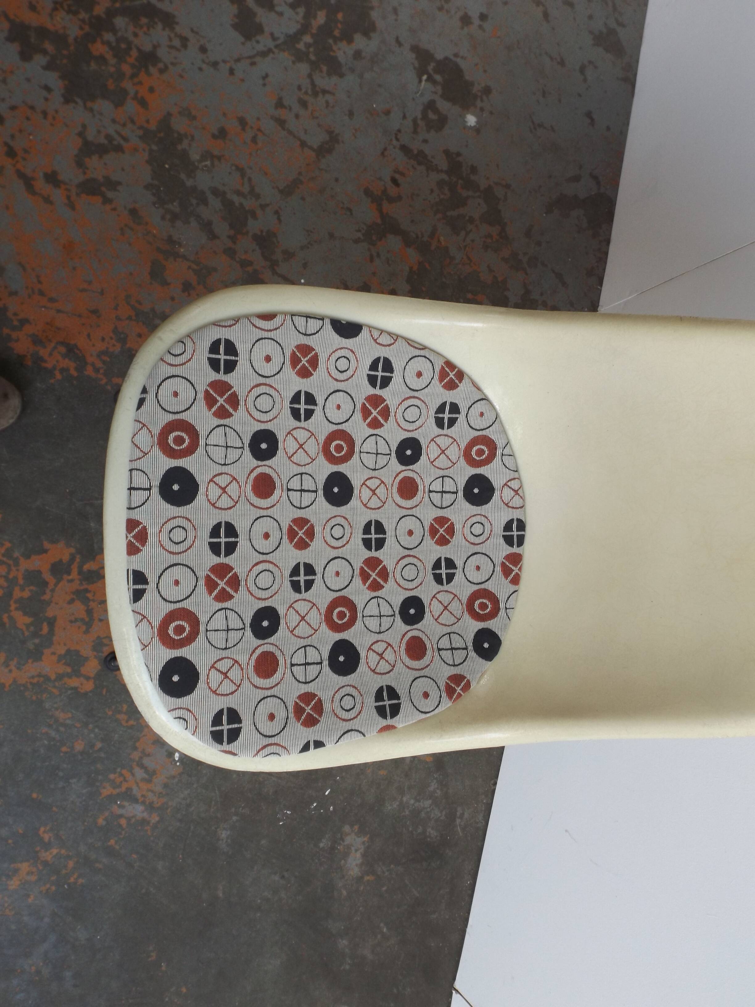 Eames Side chair Herman Miller