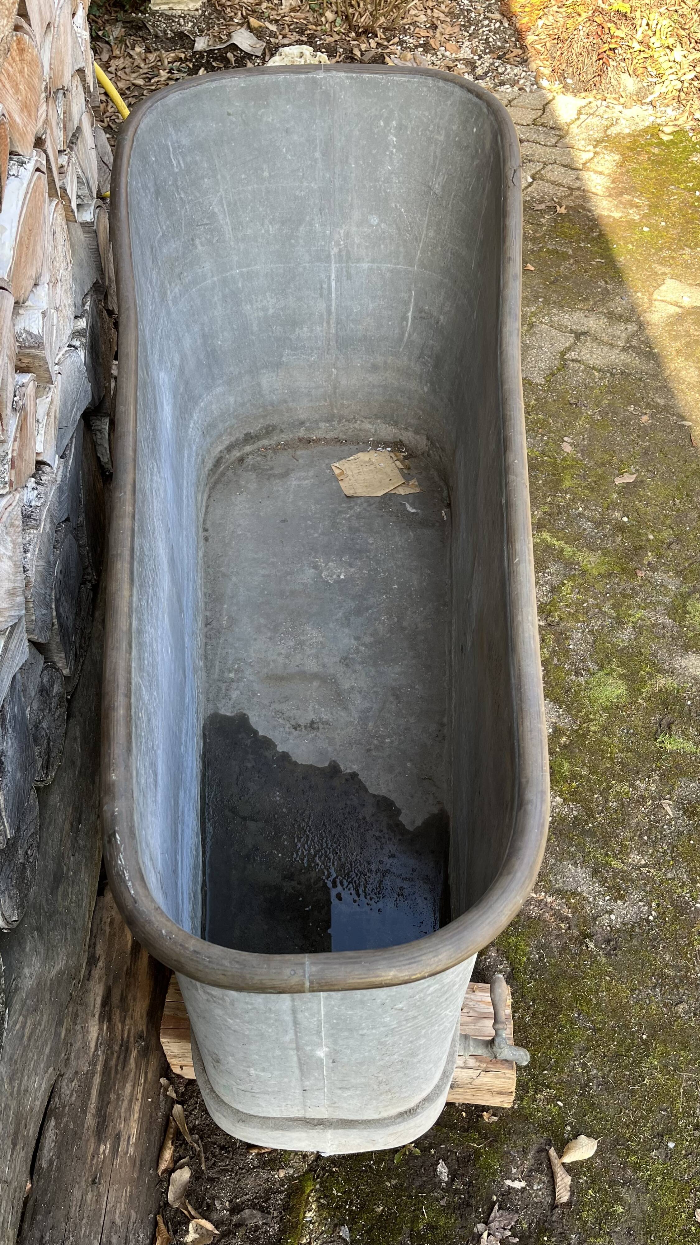 Baignoire époque Napoléon III en zinc