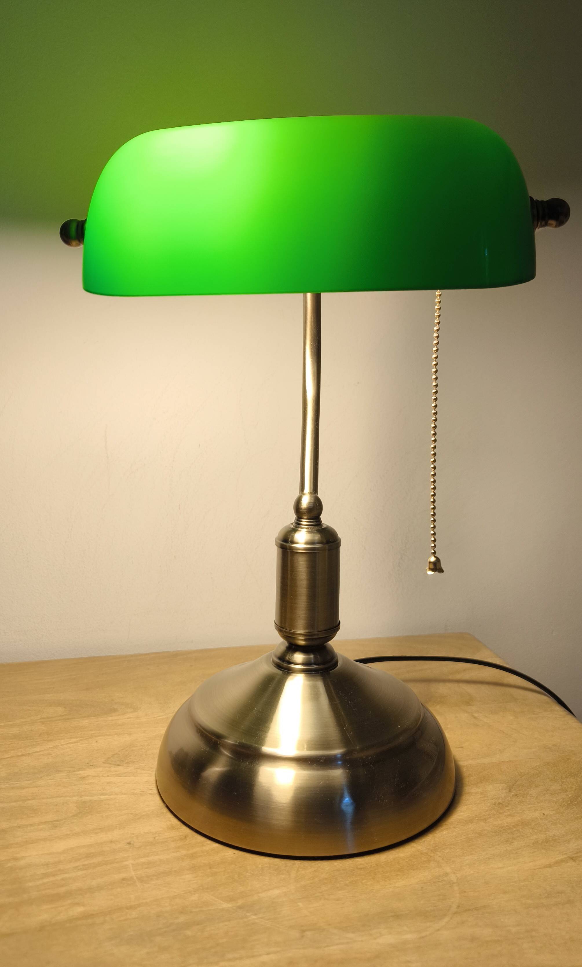 Bank lamp in opal green color años 80
