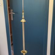 Lampadaire bronze et porcelaine bleue début XXème