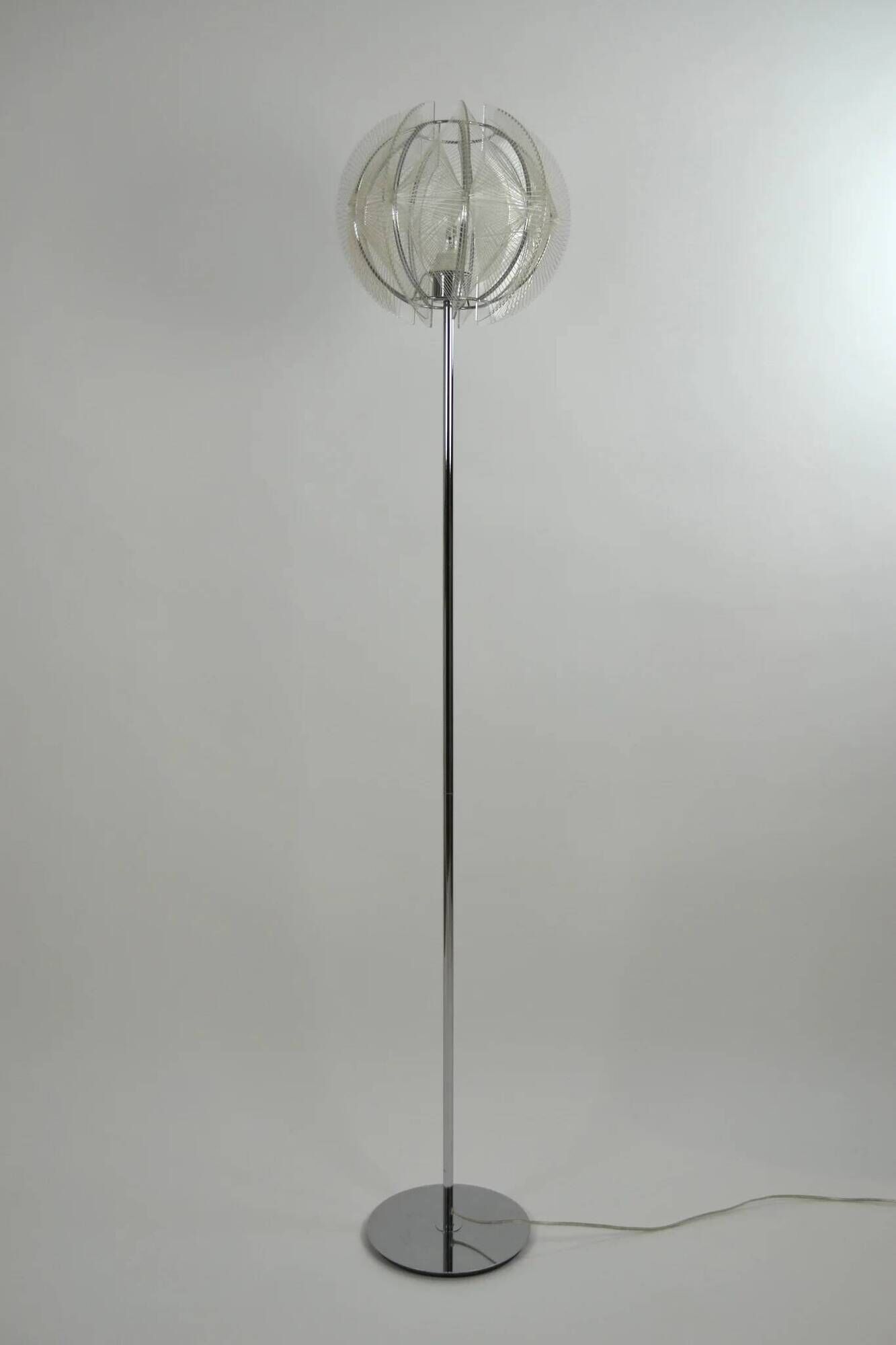 Neo floorlamp by Cottex, Sweden – plexiglas and nylon wire, 1990’s