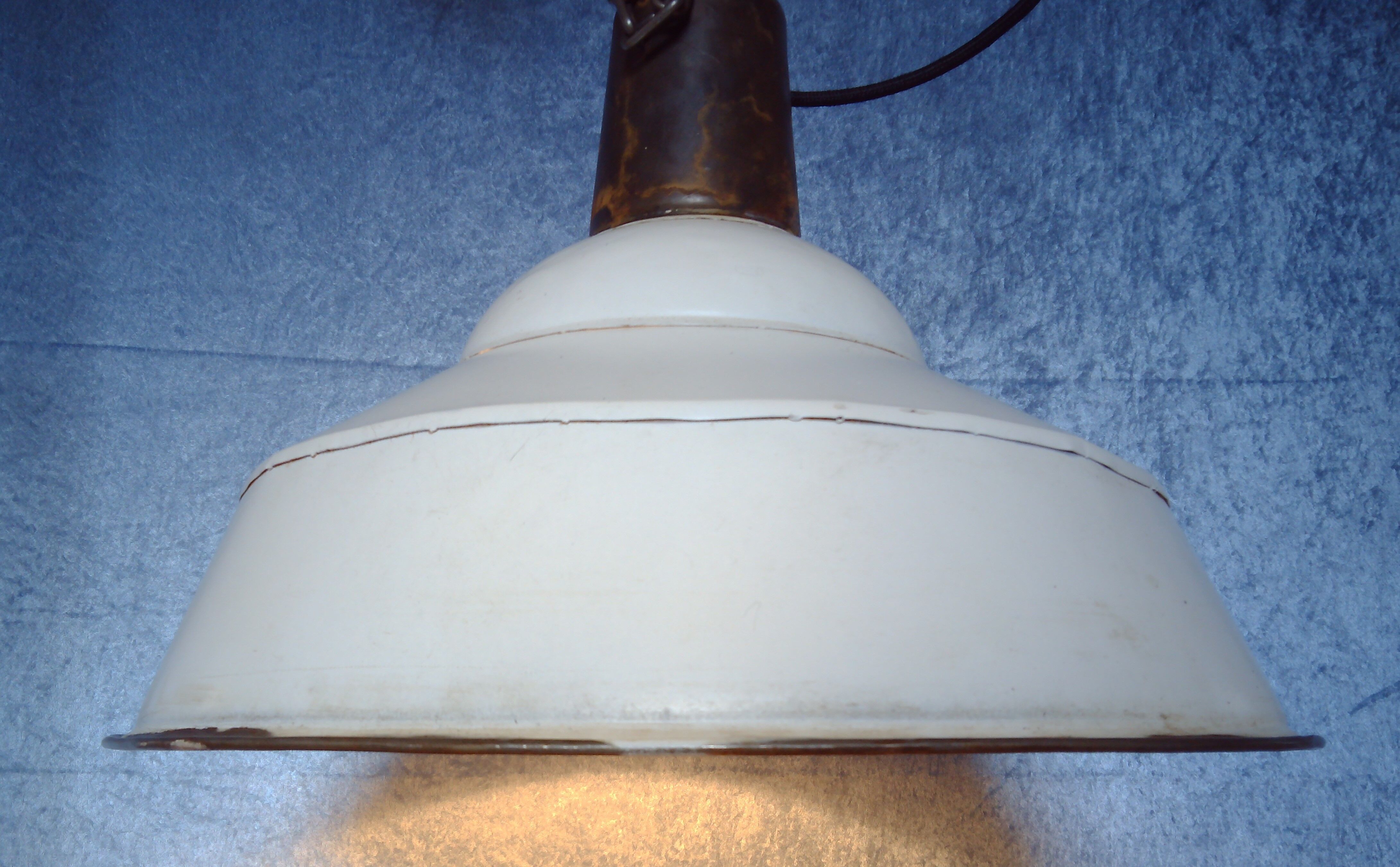 Industrial pendant, white.