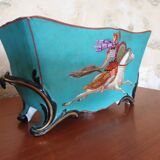 Old planter Table center