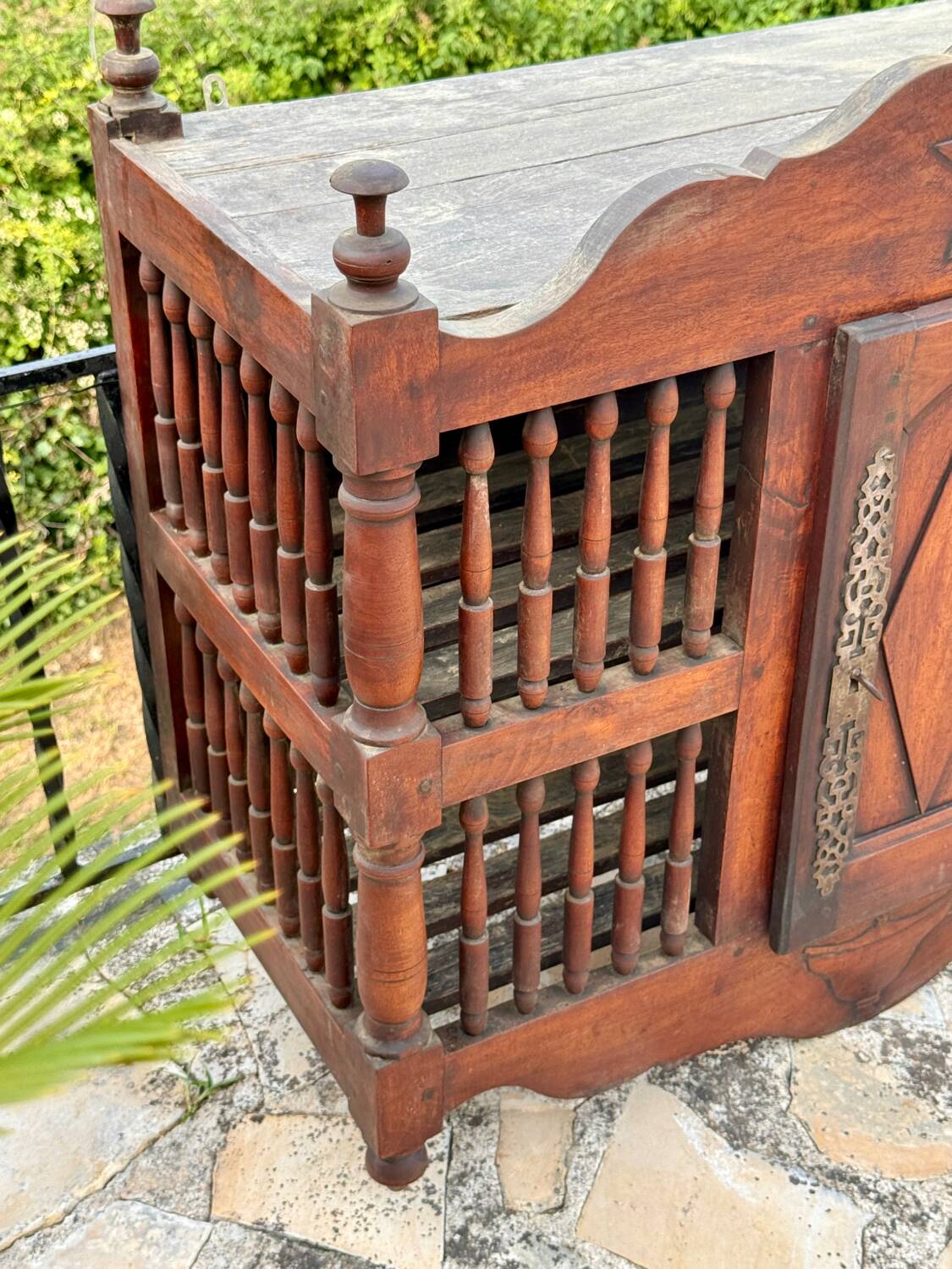 Molded and carved walnut panetière, 19th century.