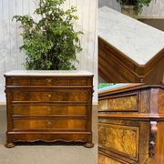 Commode Napoléon III en noyer, sapin et marbre blanc du 19ème siècle
