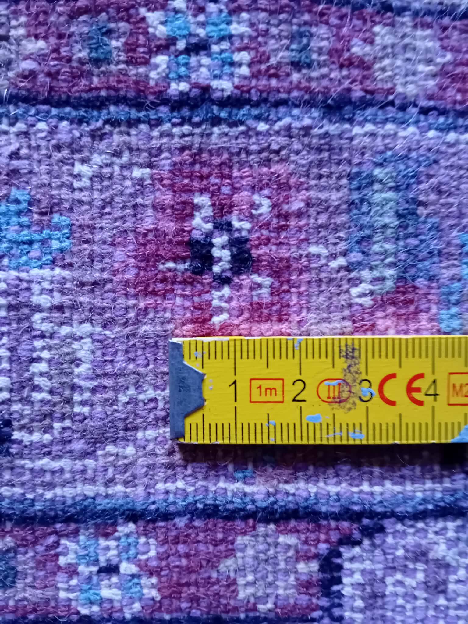 Handmade Pakistani wool and silk rug 124x77cm