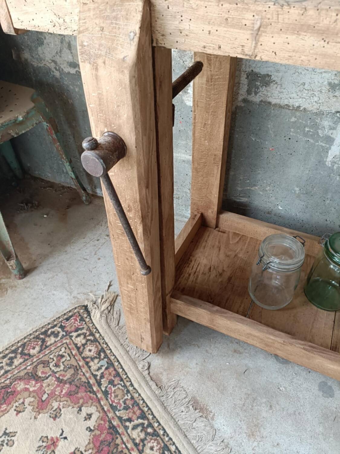 Carpenter's workbench