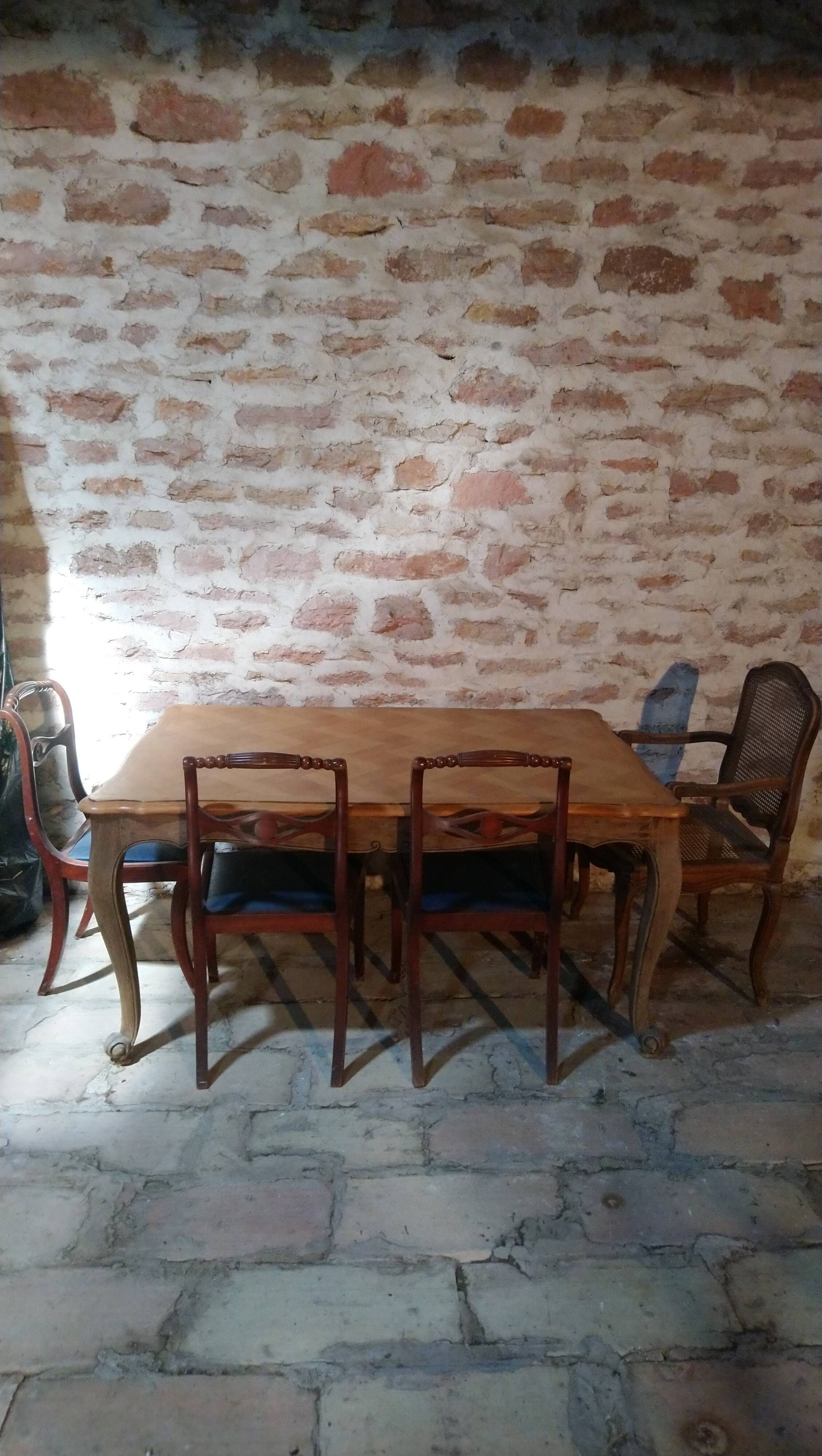 Louis XV style table in oak and cherry wood.