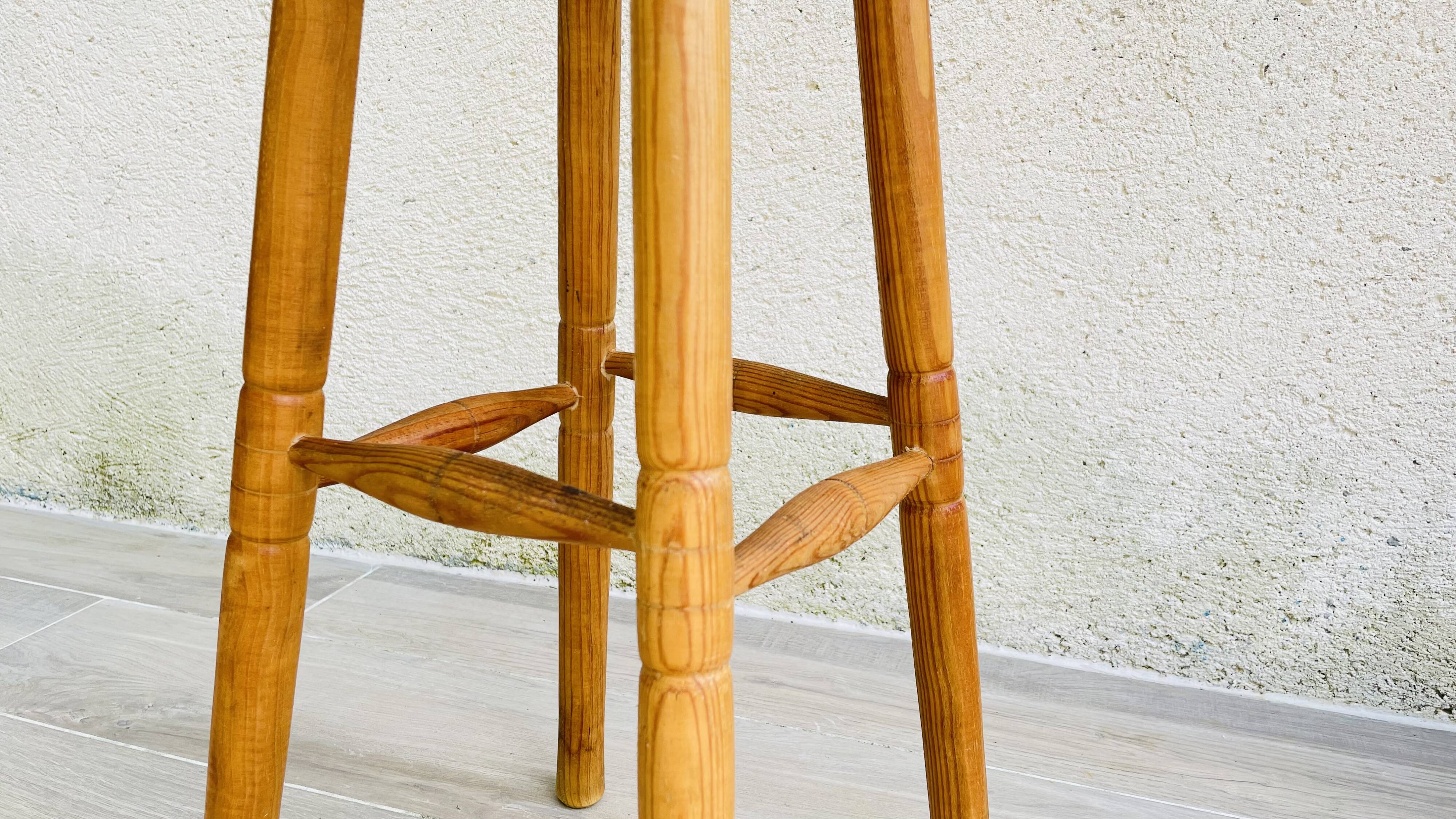 Vintage turned wood high stool