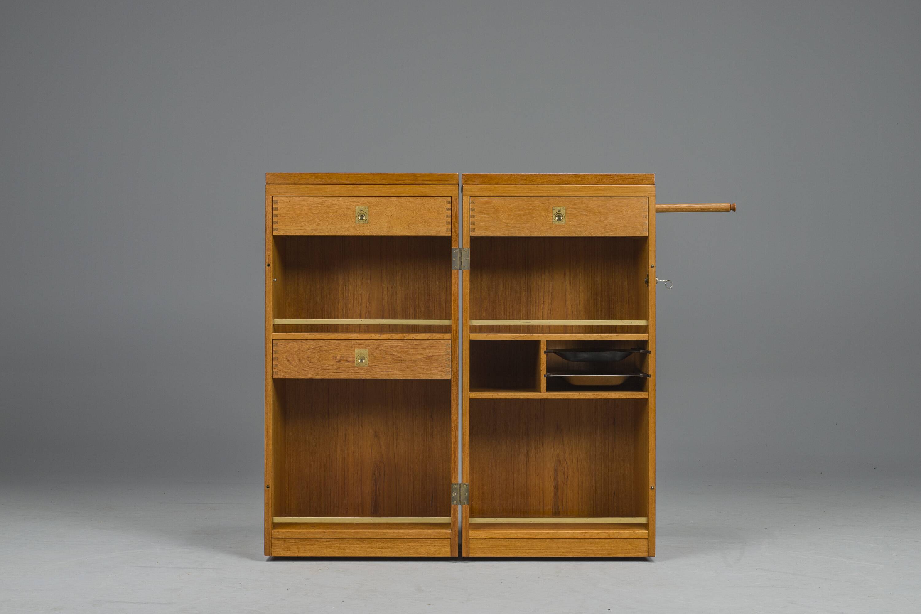 Danish Teak Captains Bar by Reno Wahl Iversen for Dyrlund, 1960s
