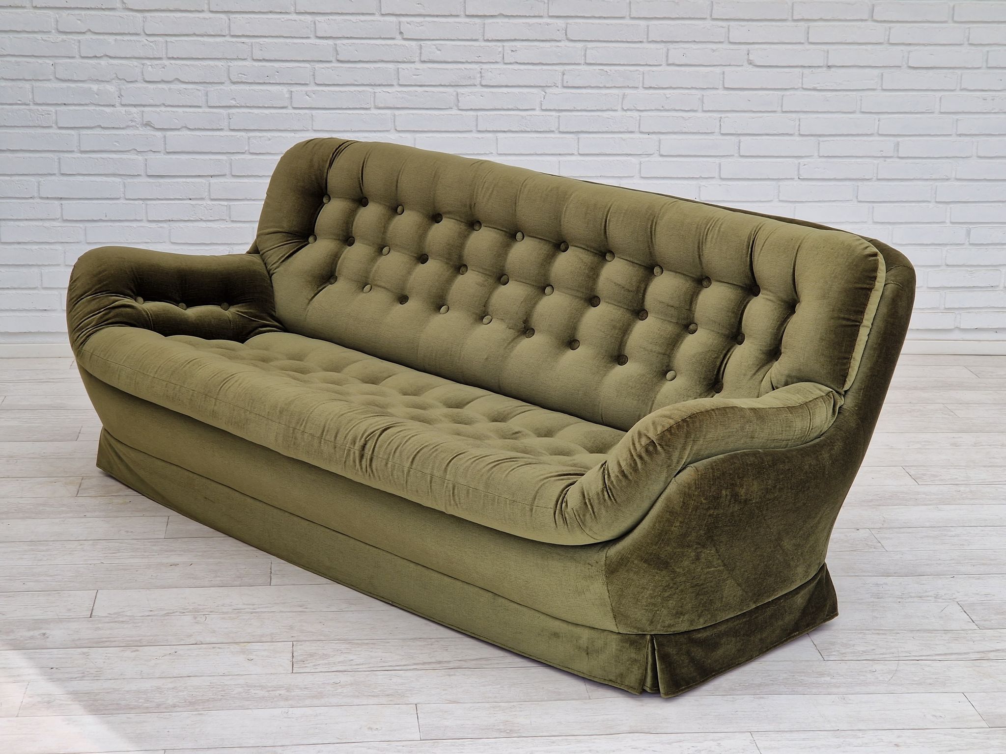 1970s, Swedish design by Swedfurn, Slätta Möbler, 3 seater sofa, vintage velour.