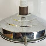 Lampe suspension vintage 70s en opaline blanche, globe 20 cm, chrome, éclai