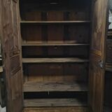 Armoire à placage de loupe