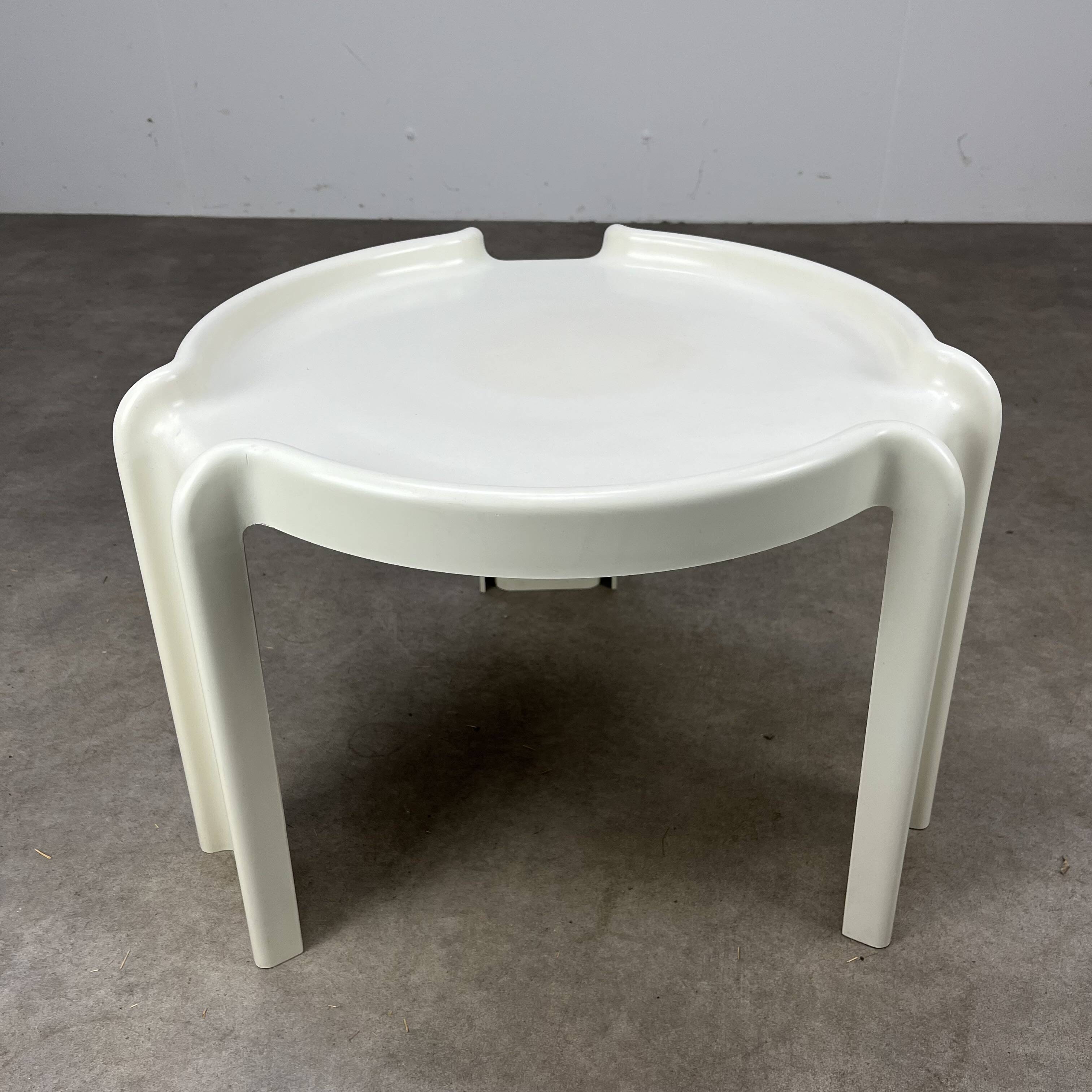 Giotto Stoppino side table, Kartell, 70s, space age style