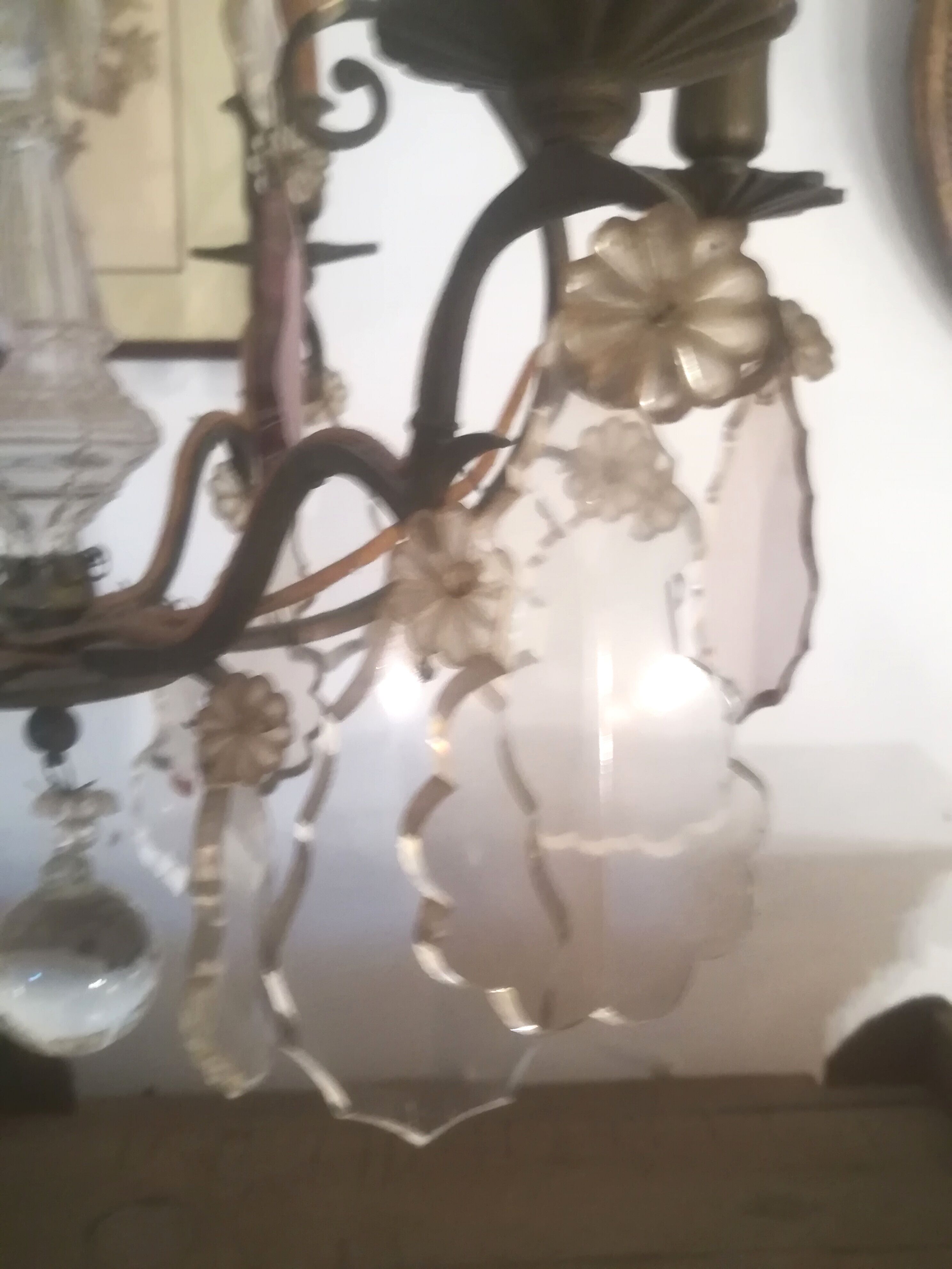 Lustre en bronze et pampilles bicolore