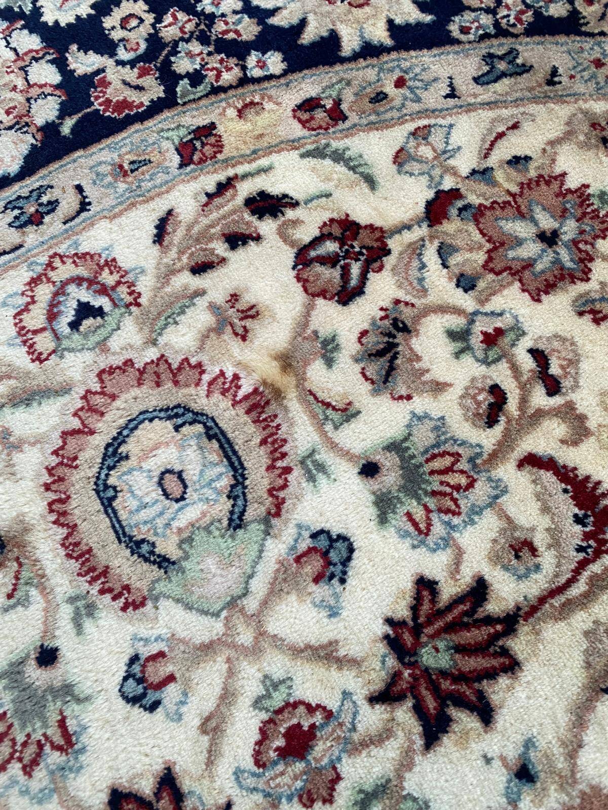 Handmade round wool Persian rug 185cm