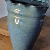 Stoneware cache pot