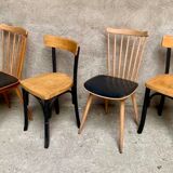 Serie de 4 anciennes chaises bistrot en bois