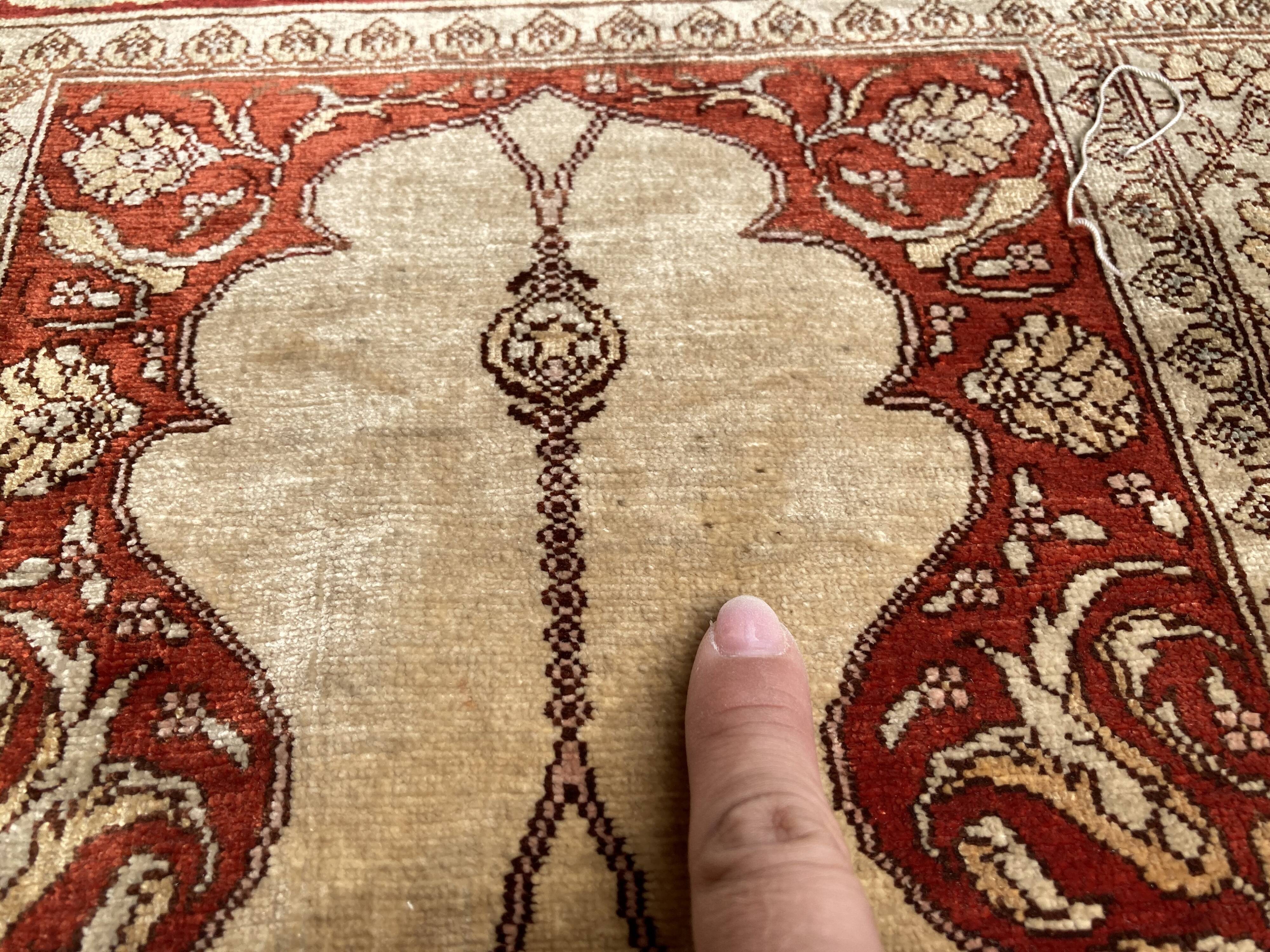 Tapis Istanbul en Soie Signé