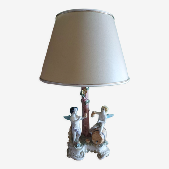 Lampe en porcelaine Capodimonte , chérubins